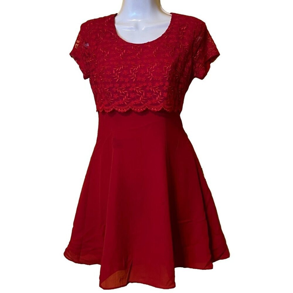 Veronica Red Dress SZ Small Y2K Lace Round Skirt Feminine Love Easter Sunday